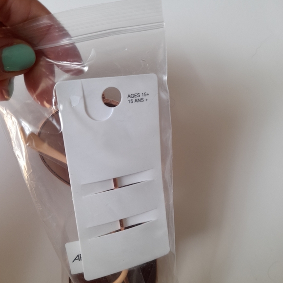 🦚3/$15🦚 Gold Aviator Sunglasses from Ardene - Picture 2 of 3